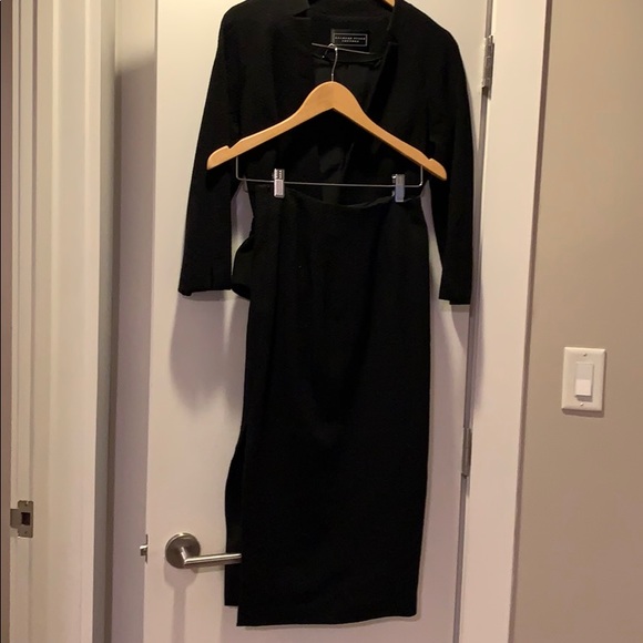 Richard Tyler Couture suit - Picture 5 of 5